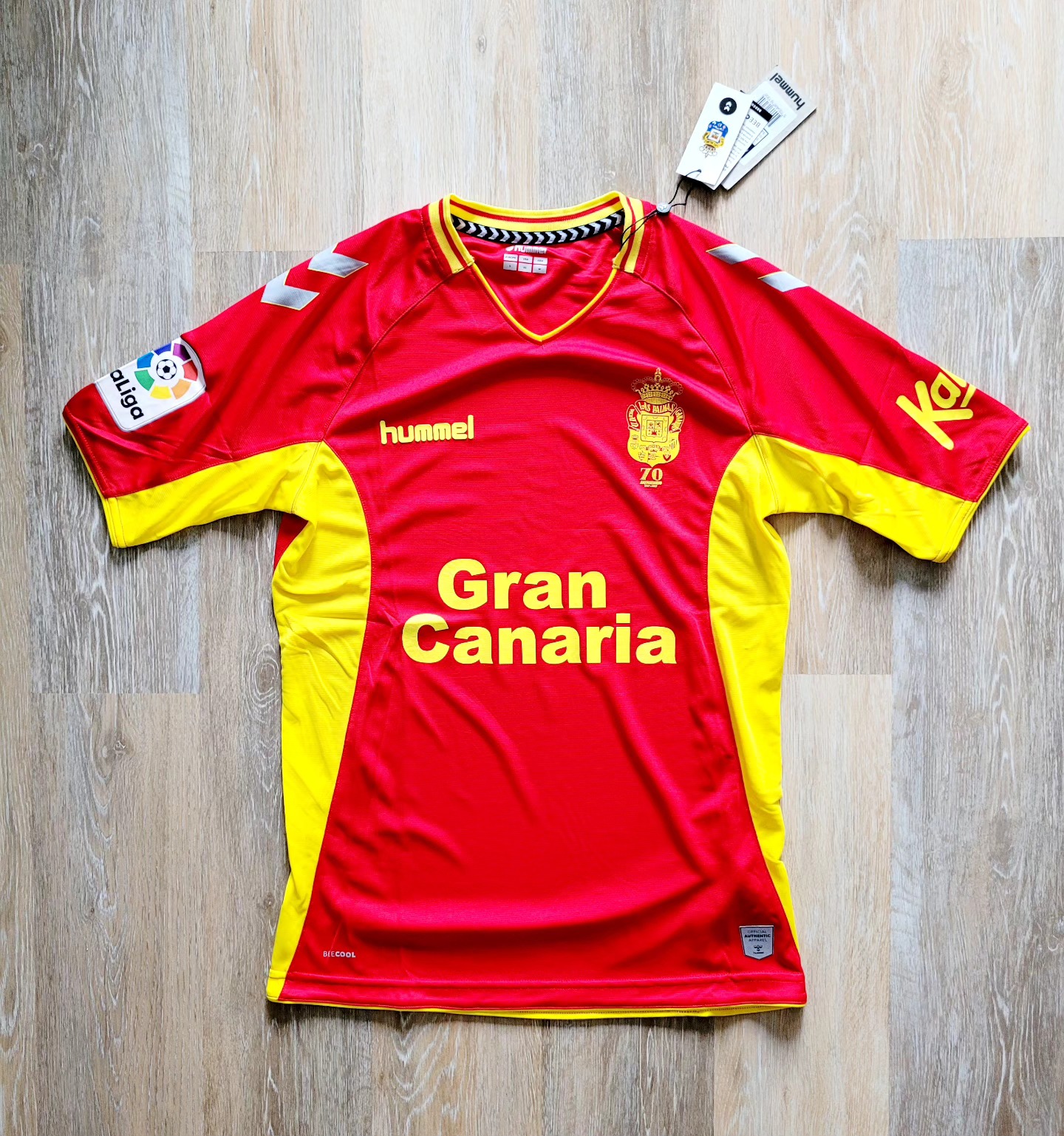 Las Palmas 2019-2020 Away Store Version Hummel - YourFootballShirt