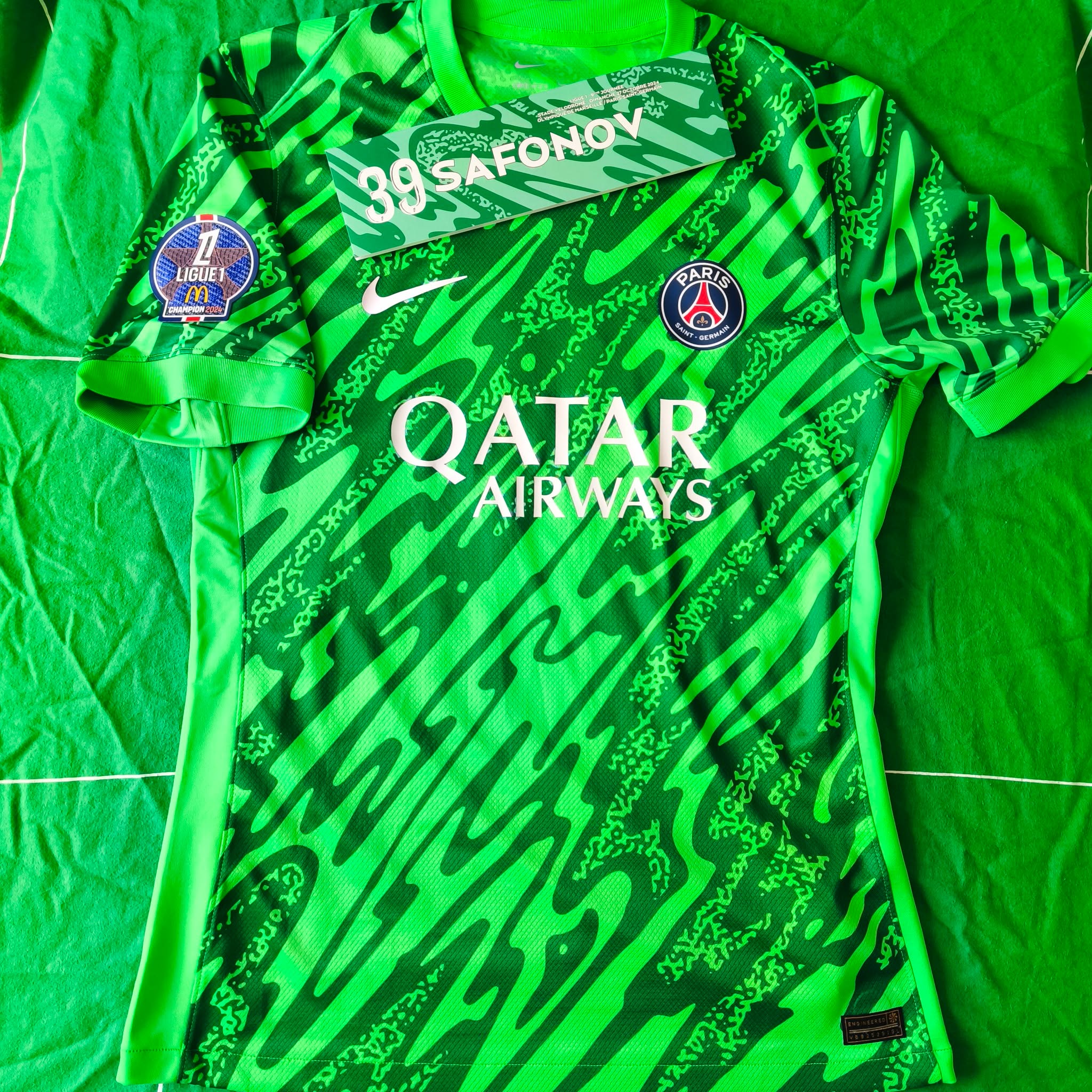 PSG 2024-2025 Goalkeeper Issued Nike - YourFootballShirt - Photo 1