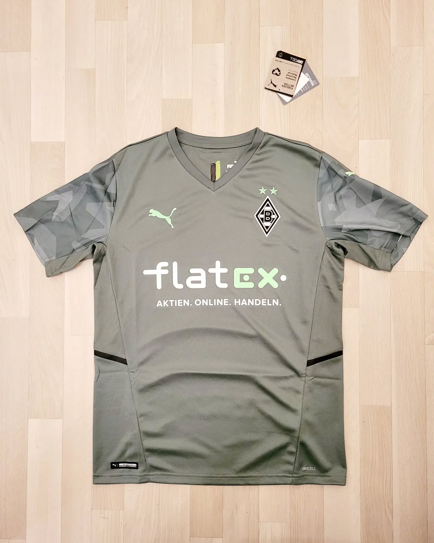 Borussia Mönchengladbach 2021-2022 Away Store Version Puma - YourFootballShirt