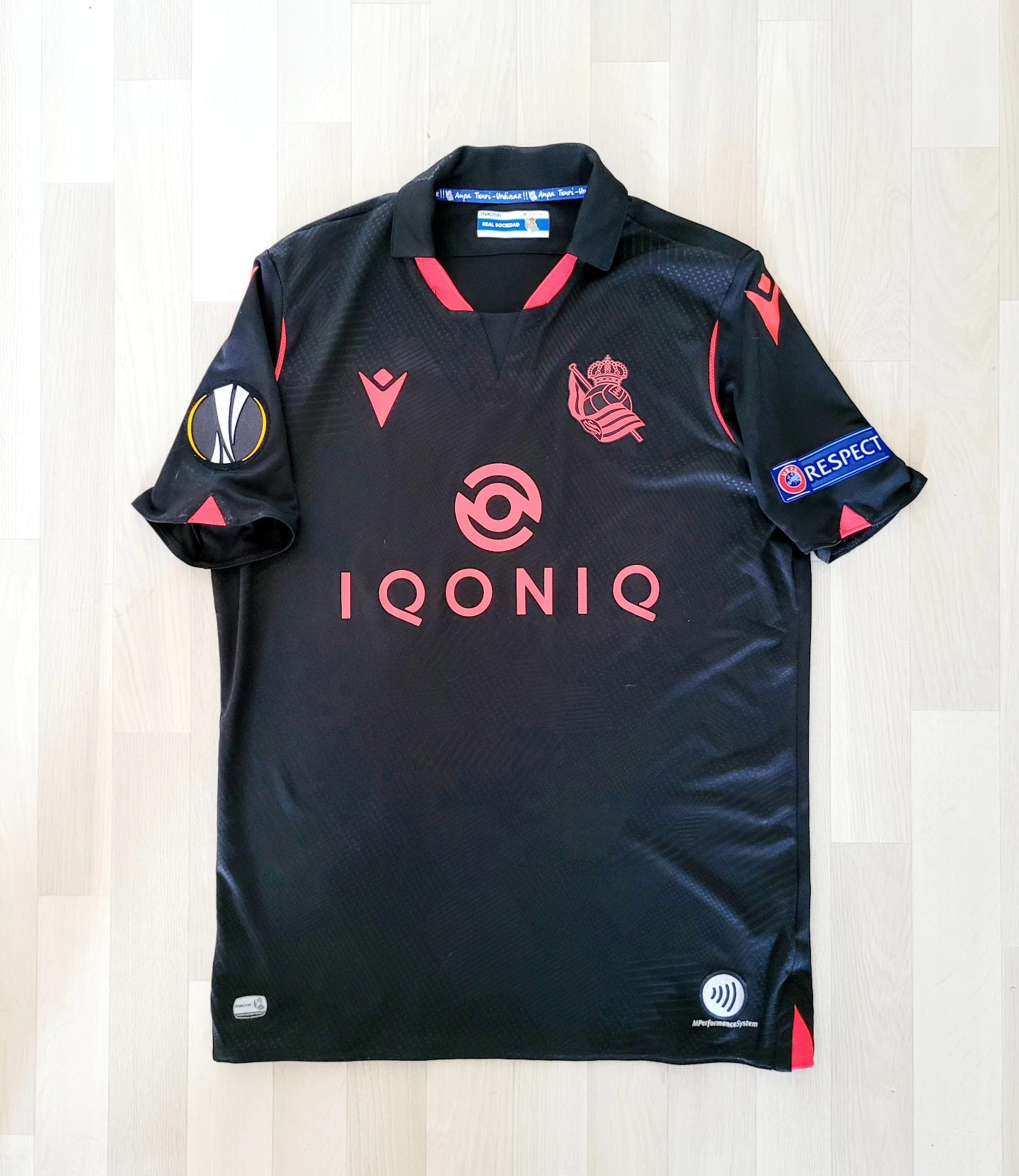Real Sociedad 2020-2021 Away Store Version Macron - YourFootballShirt