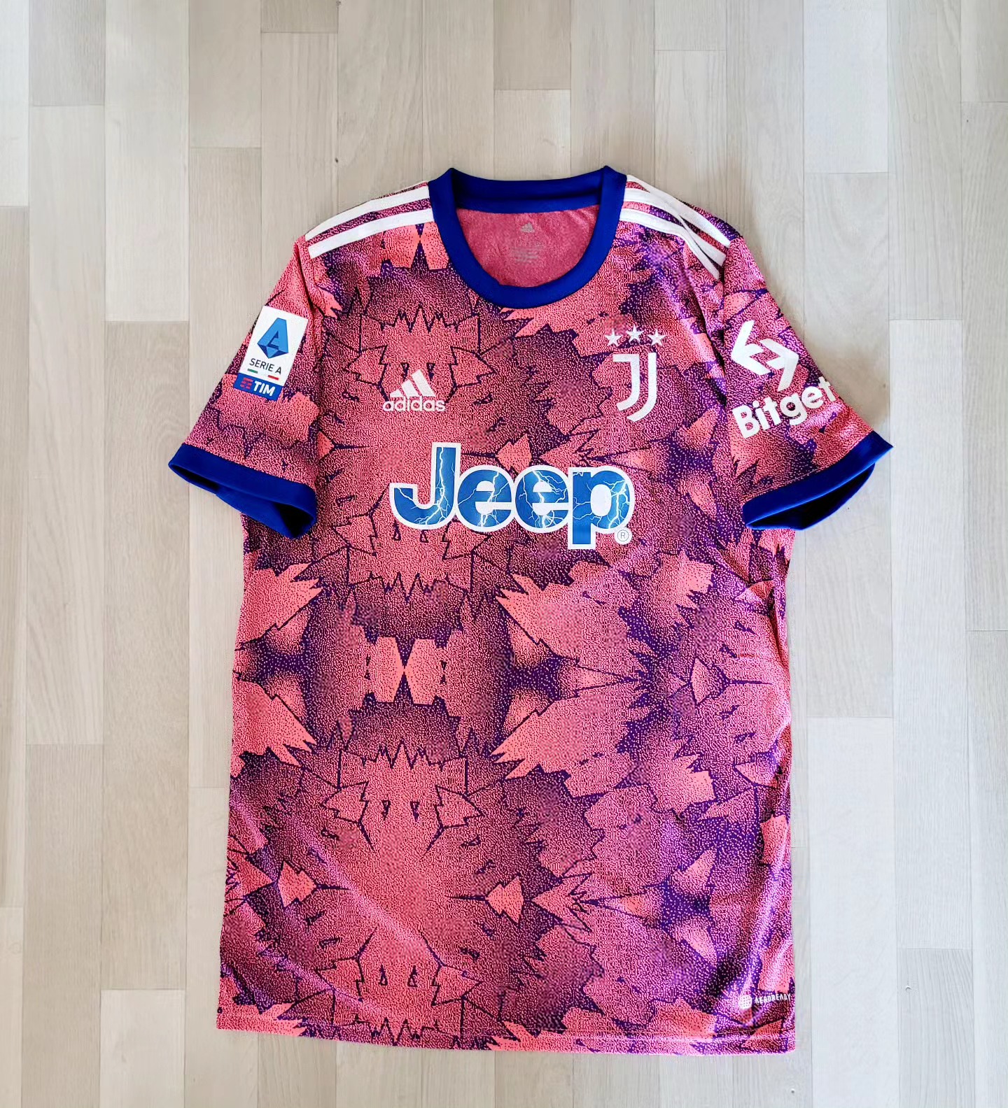 Juventus Turin 2022-2023 Third Store Version Adidas - YourFootballShirt