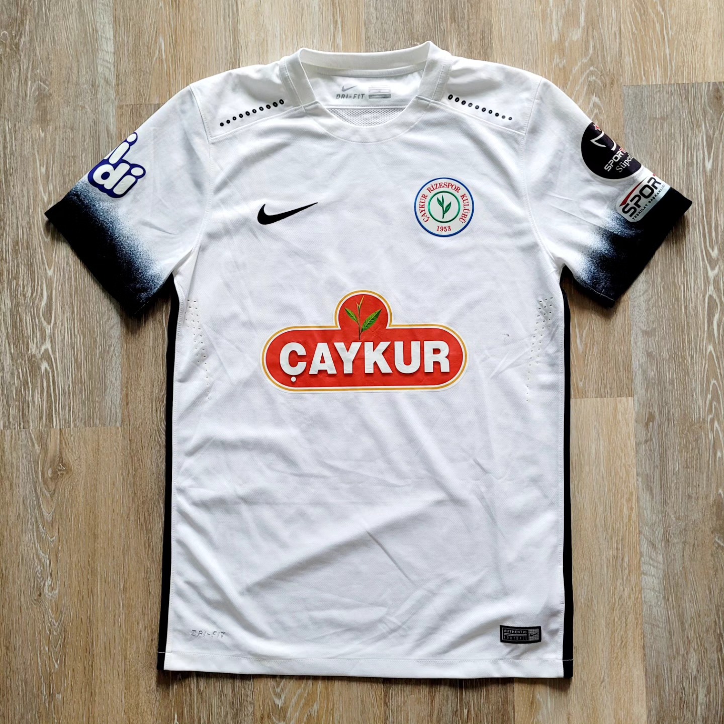 Caykur Rizespor 2016-2017 Home Caglayan #19
