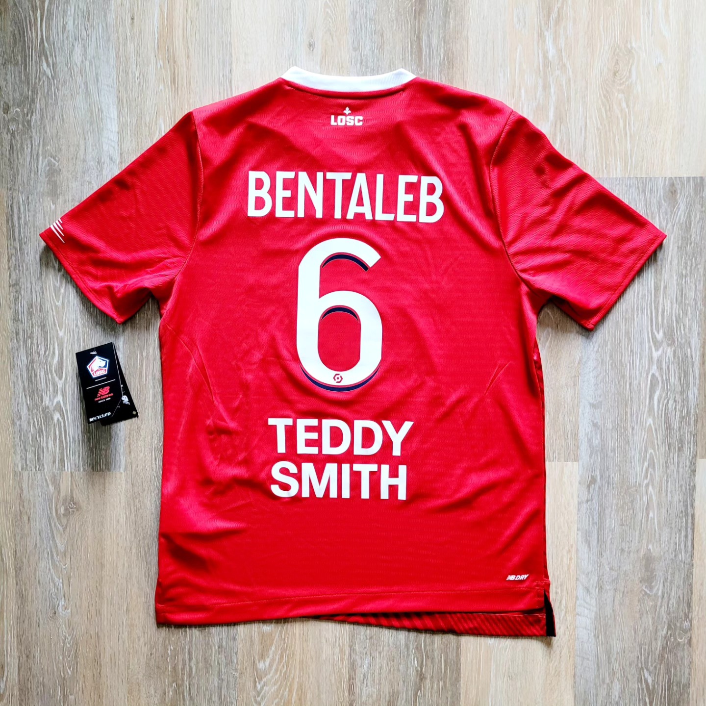 Lille 2023-2024 Home Store Version New Balance - YourFootballShirt - Photo 1