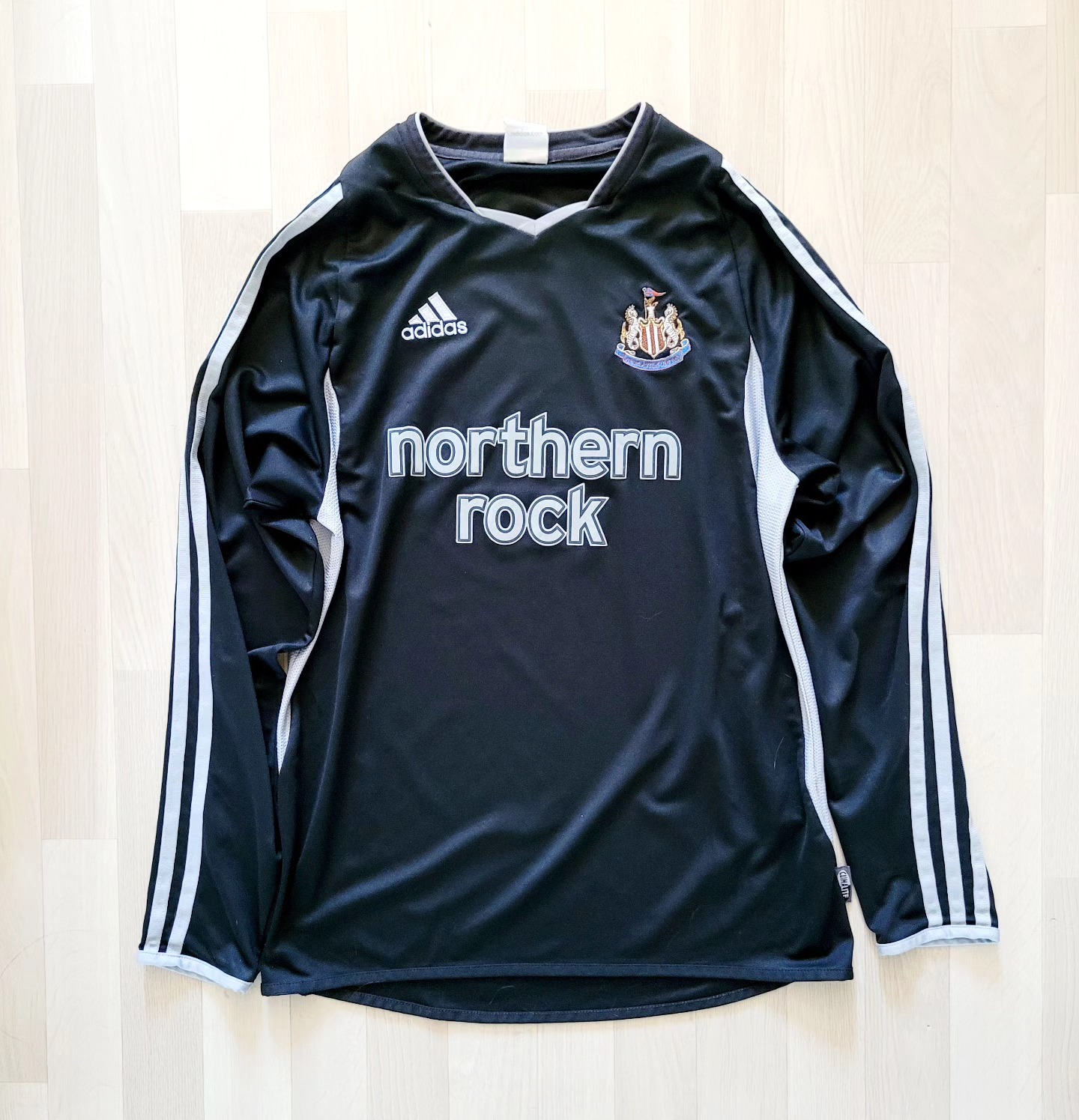 Newcastle United 2003-2004 Away Store Version Adidas - YourFootballShirt
