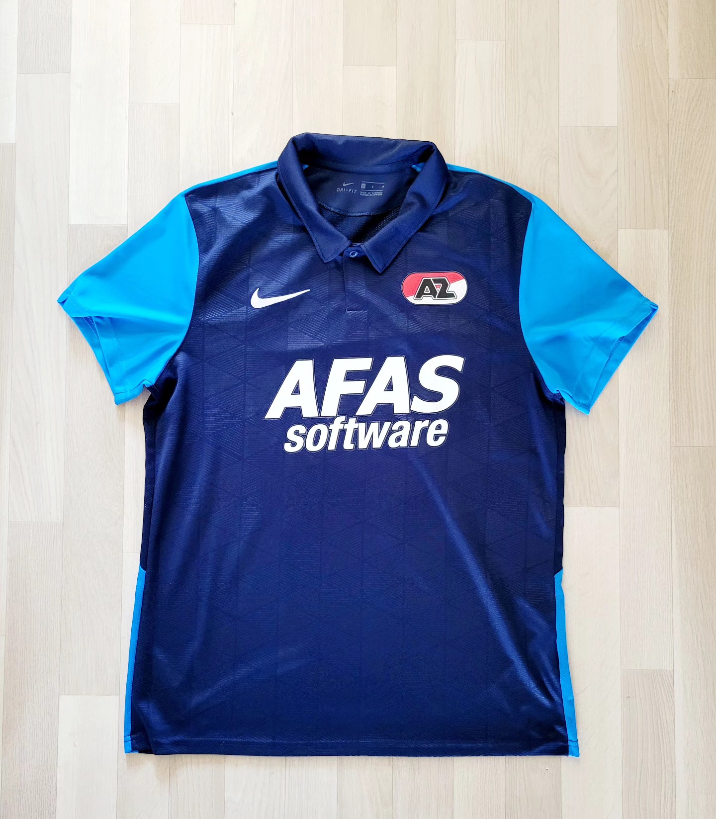 AZ Alkmaar 2020-2021 Away Store Version Nike - YourFootballShirt