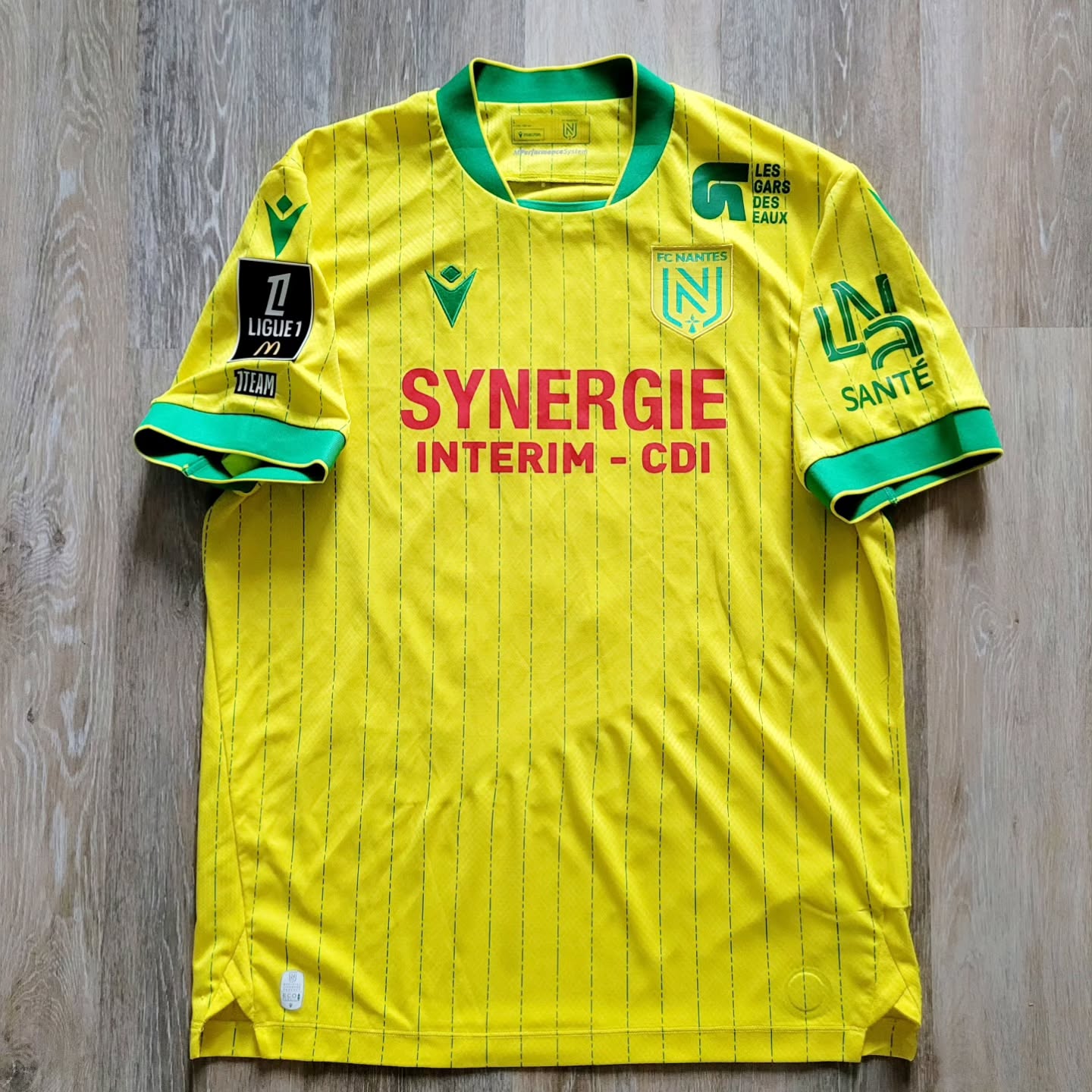Nantes FC 2025-2026 Home Issued Macron - YourFootballShirt - Photo 1