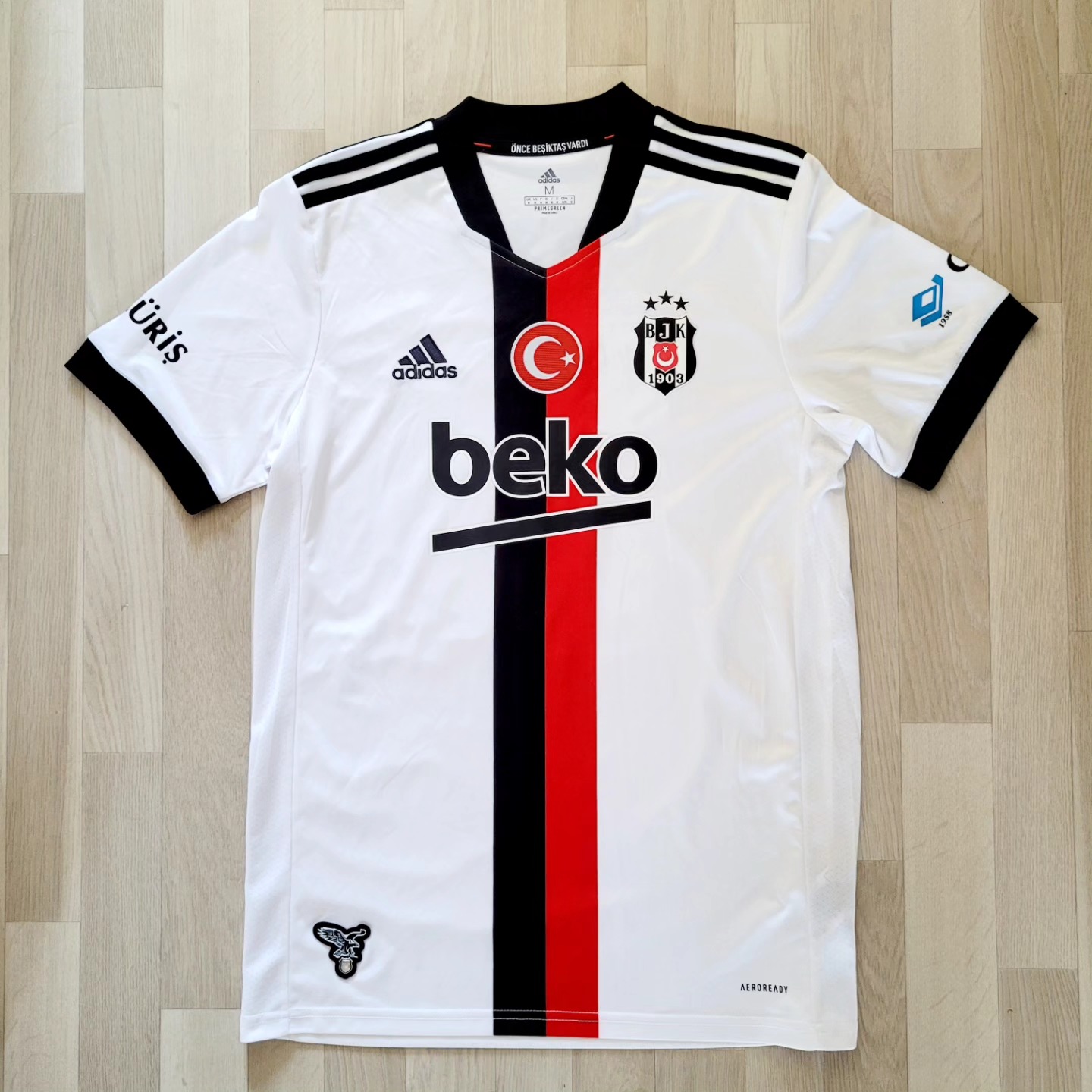 Besiktas 2021-2022 Home Store Version Adidas - YourFootballShirt - Photo 1