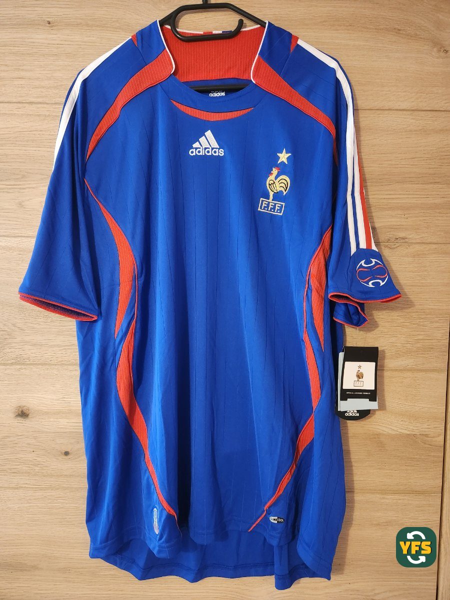 France 2006-2007 Home Store Version Adidas - YourFootballShirt - Photo 1