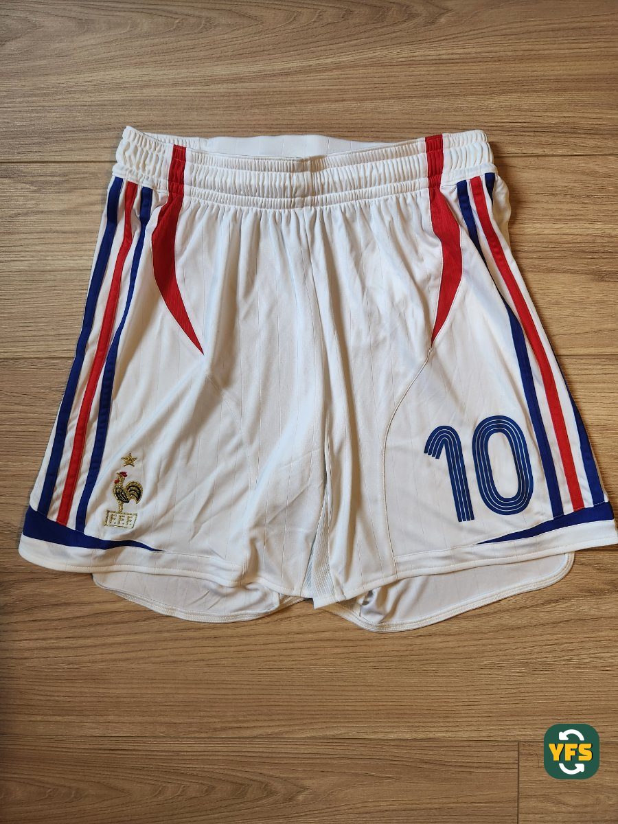 France 2006-2007 Home Store Version Adidas - YourFootballShirt - Photo 1