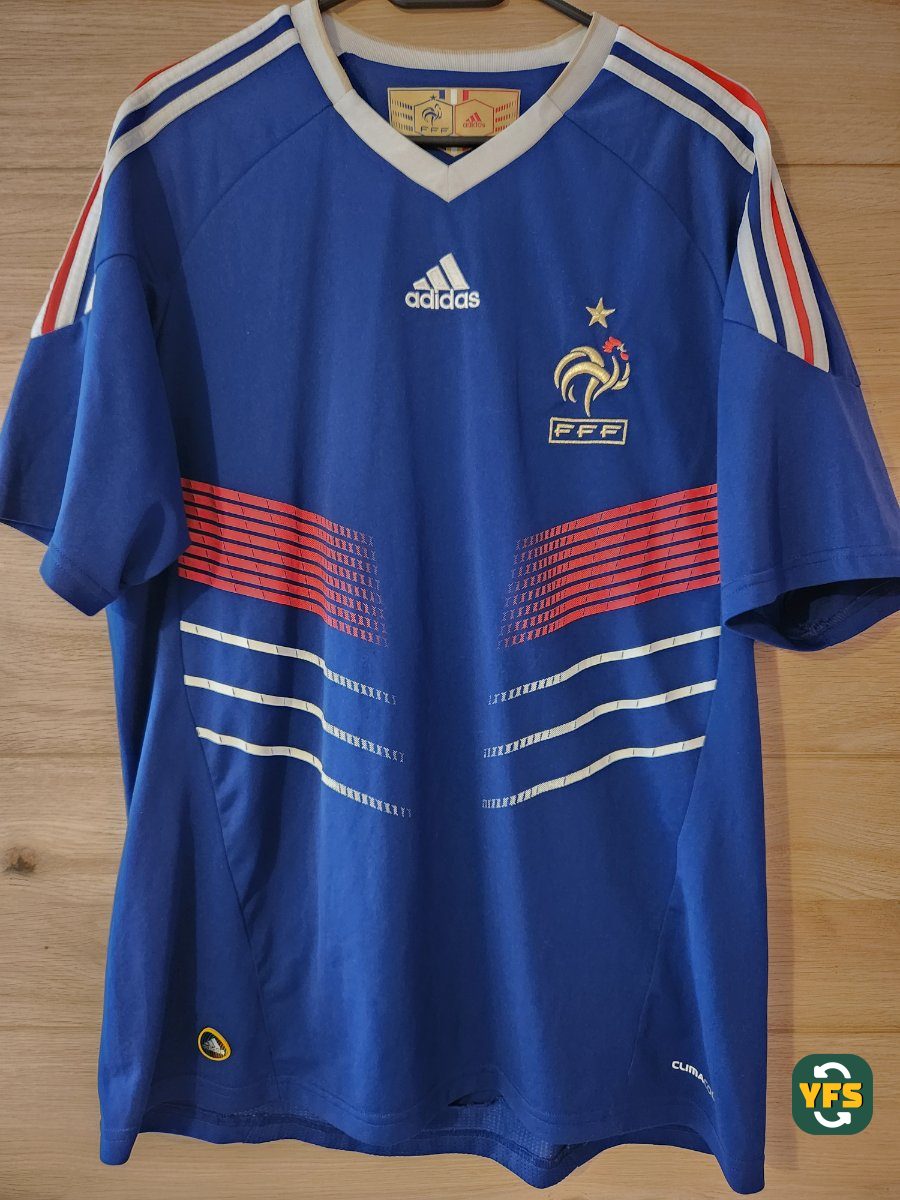 France 2010-2011 Home Store Version Adidas - YourFootballShirt - Photo 1