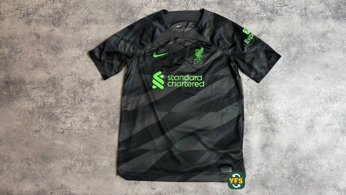 Manchester City 2023-2024 Away Store Version Nike - YourFootballShirt - Photo 1
