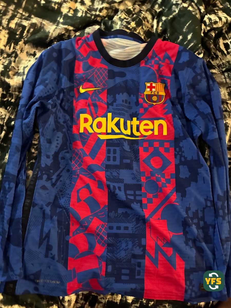 FC Barcelona 2021-2022 Third Issued Nike - YourFootballShirt - Photo 1