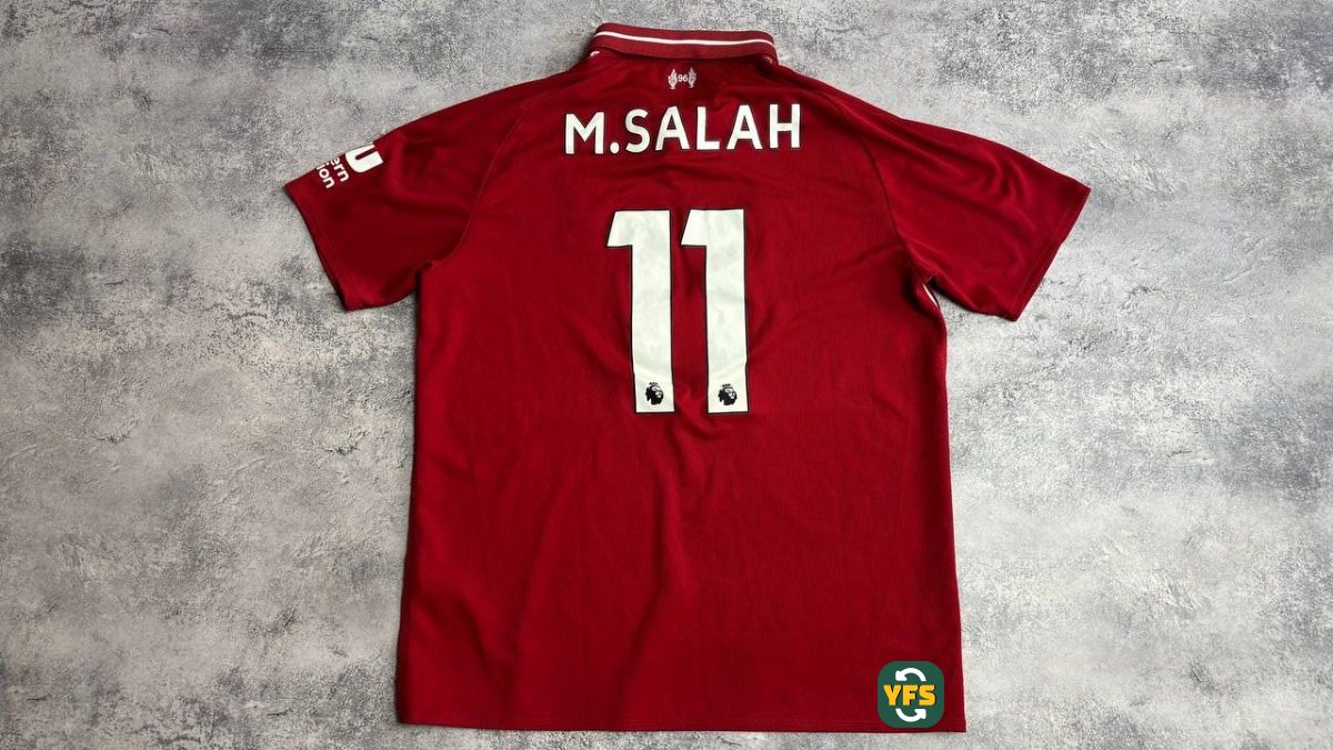 Liverpool 2018-2019 Home Store Version New Balance - YourFootballShirt - Photo 1