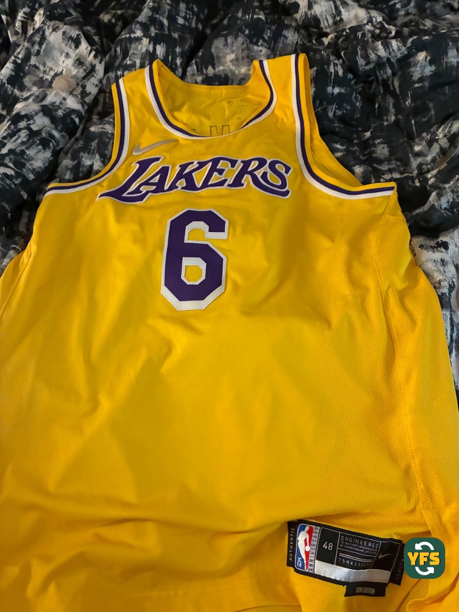 LA Lakers 2021-2022 Home lebron james #23