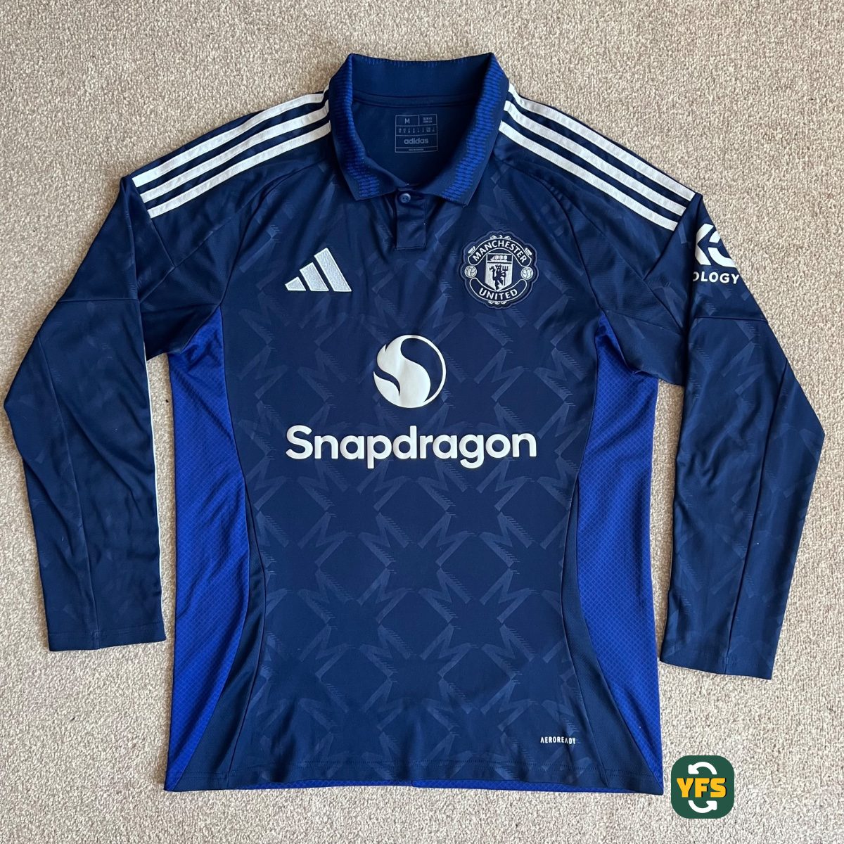 Manchester United 2024-2025 Away Store Version Adidas - YourFootballShirt - Photo 1