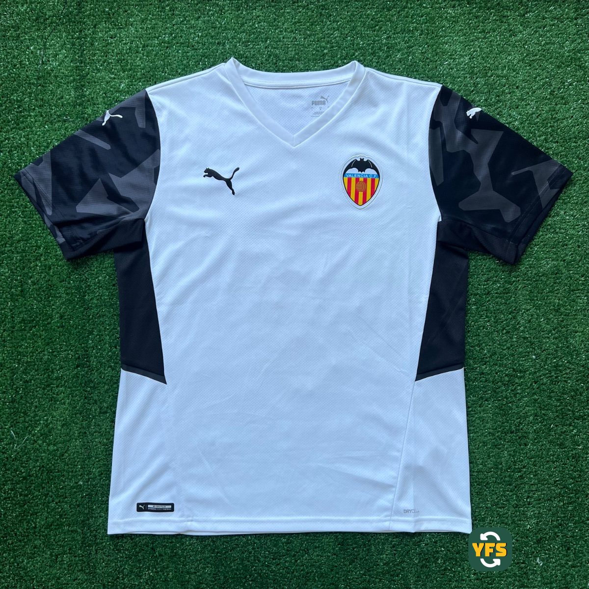 FC Valencia 2021-2022 Home