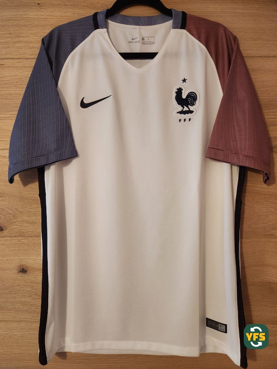 France 2016-2017 Away Store Version Nike - YourFootballShirt - Photo 1