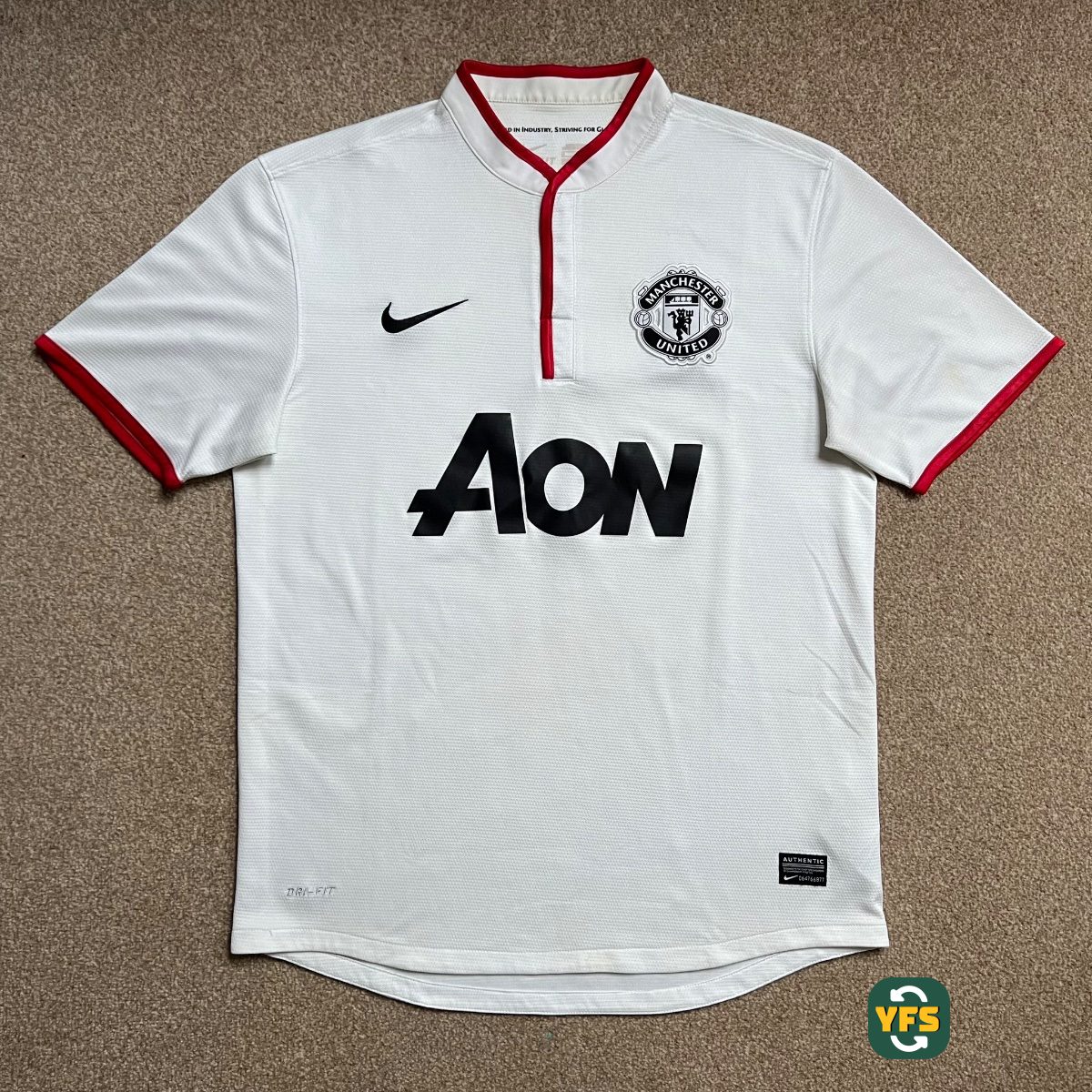 Manchester United 2012-2013 Away Store Version Nike - YourFootballShirt - Photo 1