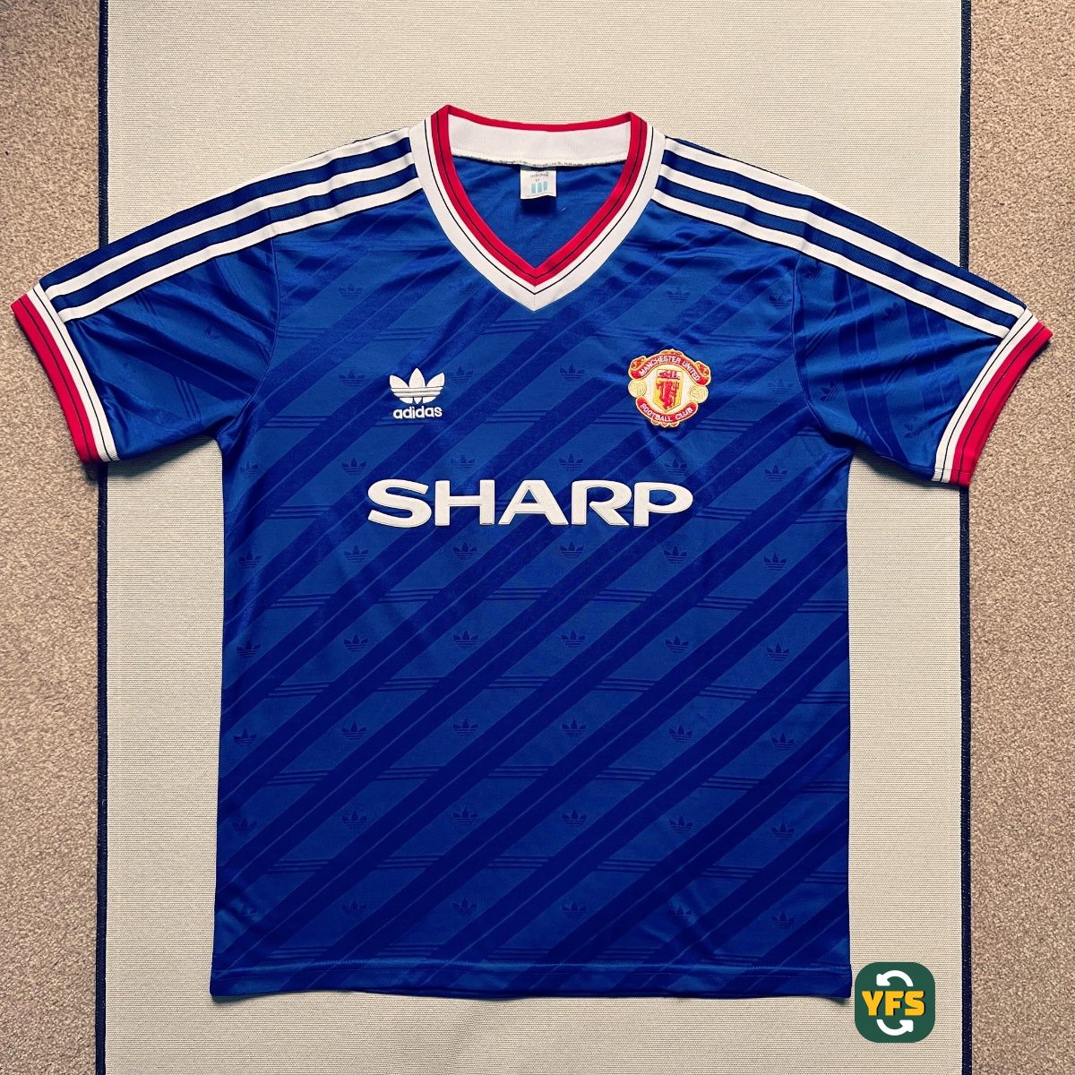 Manchester United 1986-1987 Third Store Version Adidas - YourFootballShirt