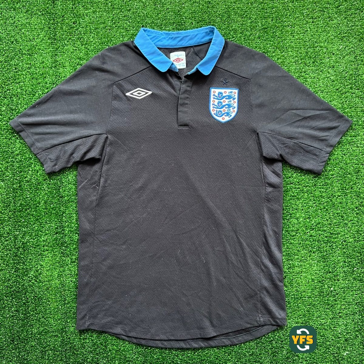 England 2011-2012 Away Store Version Umbro - YourFootballShirt