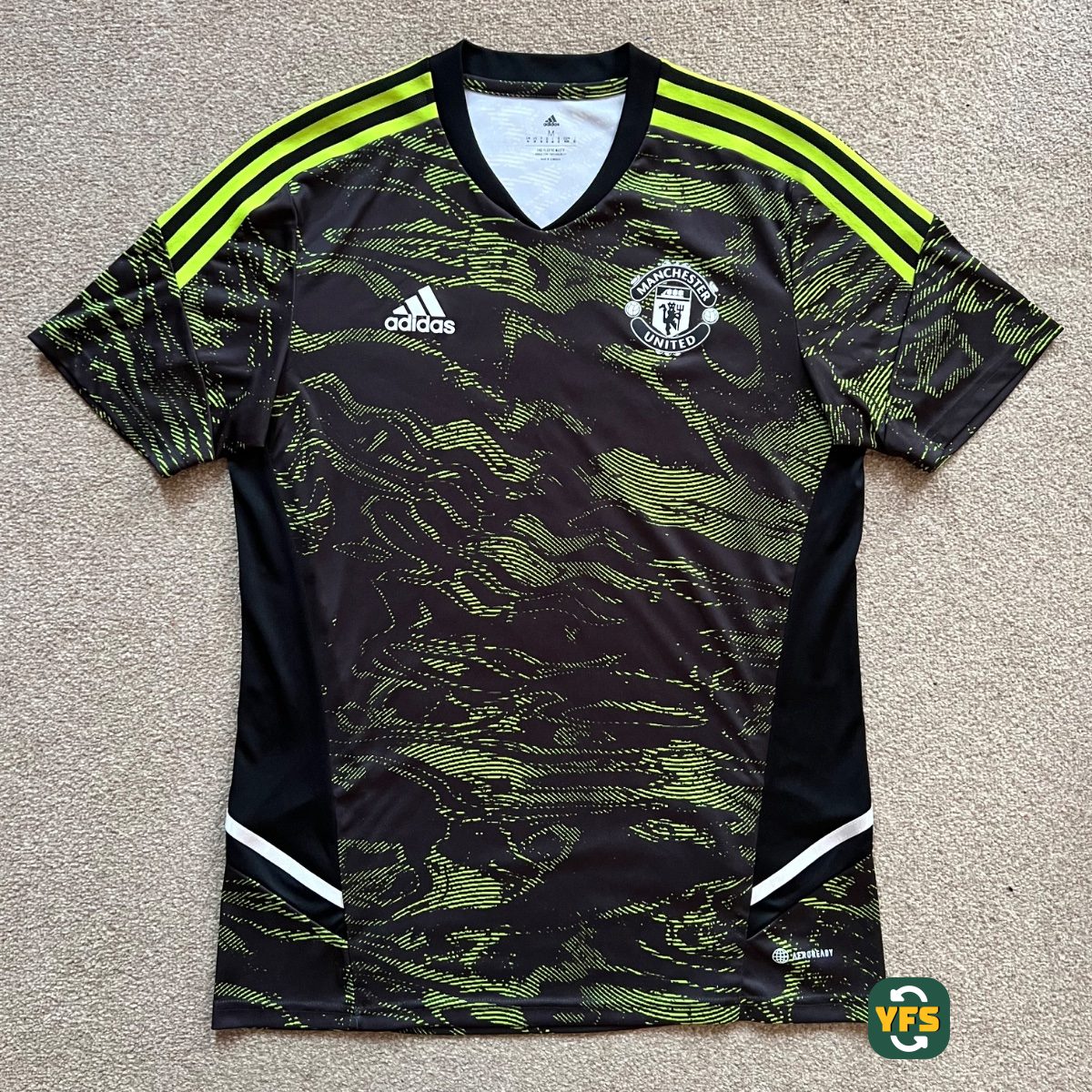 Manchester United 2022-2023 Training Store Version Adidas - YourFootballShirt - Photo 1