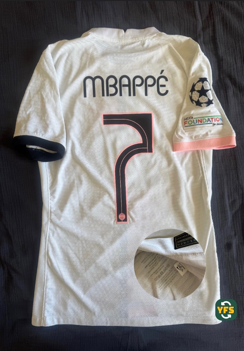 PSG 2021-2022 Third Issued Nike - YourFootballShirt - Photo 1