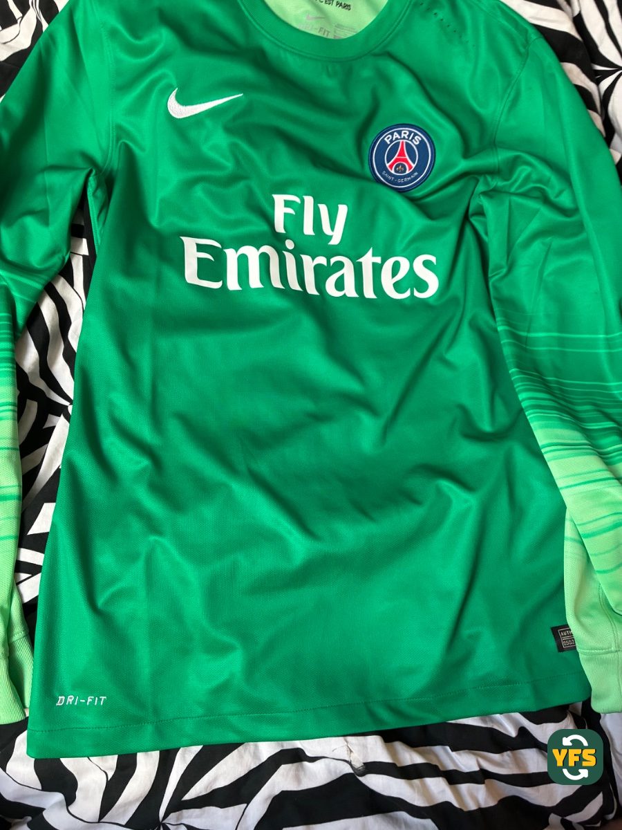PSG 2015-2016 Goalkeeper Issued Nike - YourFootballShirt - Photo 1