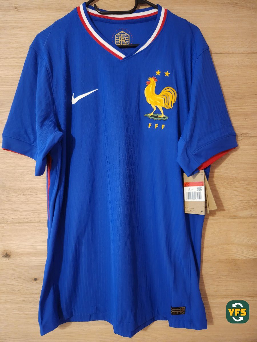 France 2024-2025 Home Pro Version Nike - YourFootballShirt - Photo 1