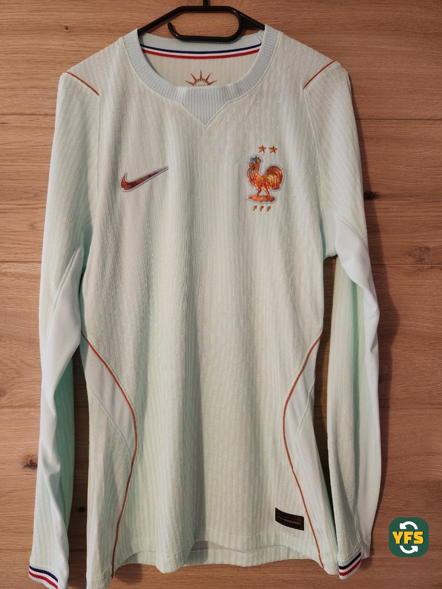 France 2026-2027 Away Issued Nike - YourFootballShirt - Photo 1