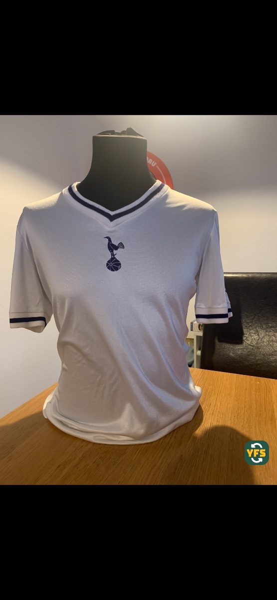 Tottenham Hotspurs 1981-1982 Home Match Worn LCS - YourFootballShirt - Photo 1