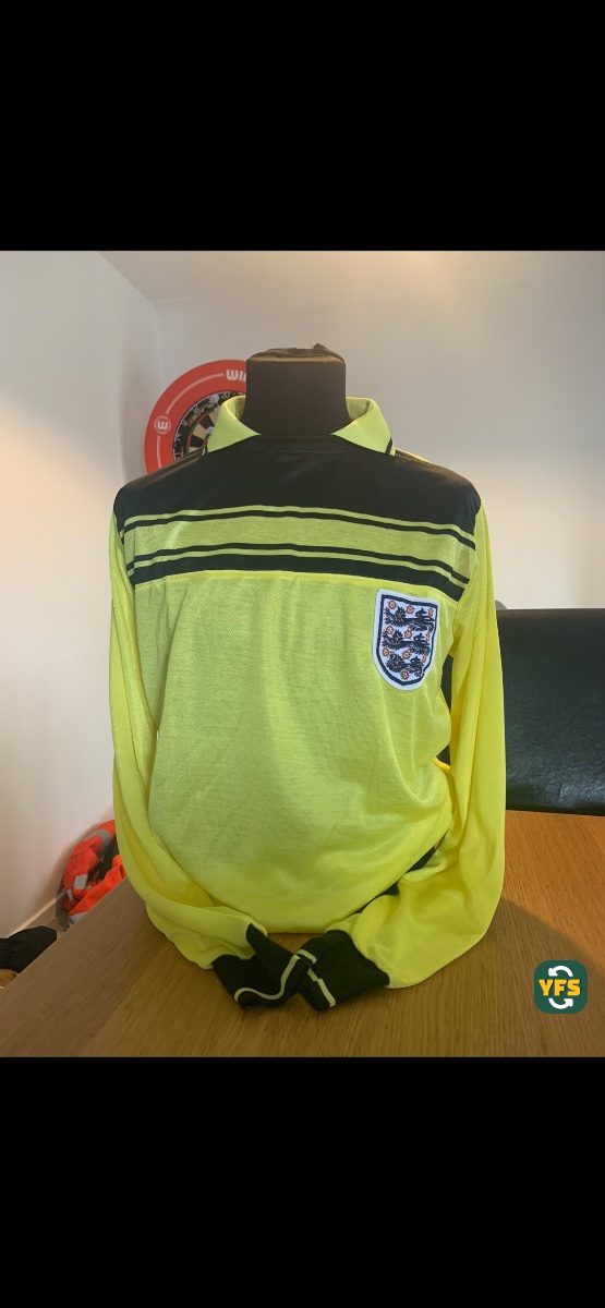 England 1981-1982 Goalkeeper Match Worn Admiral - YourFootballShirt - Photo 1