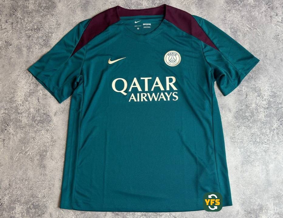 PSG 2024-2025 Training Store Version Nike - YourFootballShirt - Photo 1