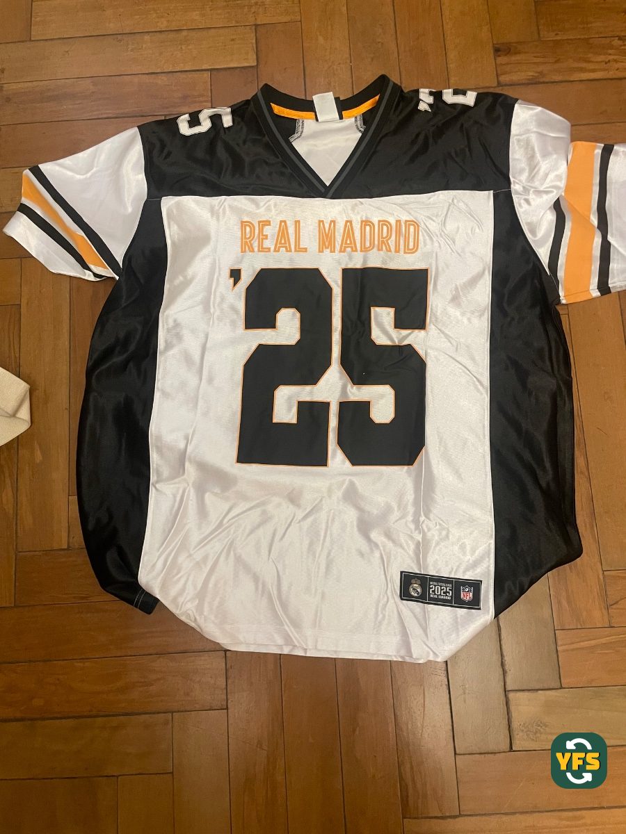 Real Madrid 2025-2026 Home Store Version Adidas - YourFootballShirt - Photo 1