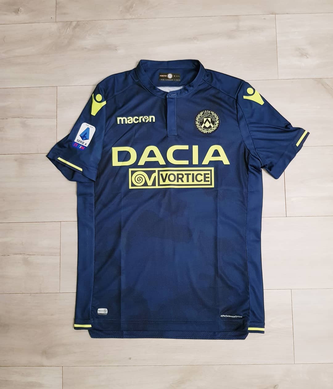 Udinese 2018-2019 Third Store Version Macron - YourFootballShirt