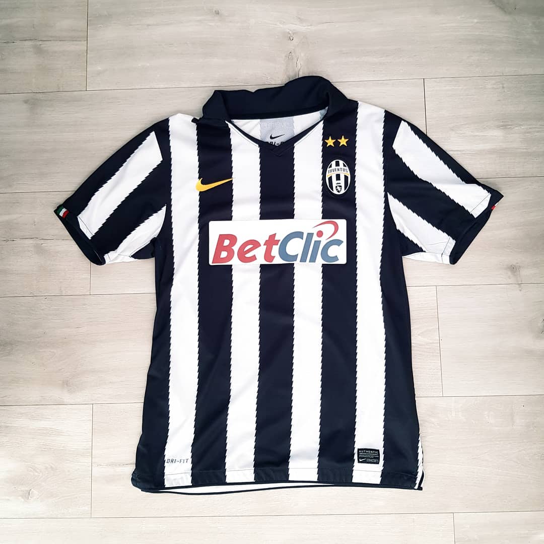 Juventus Turin 2010-2011 Home Store Version Nike - YourFootballShirt