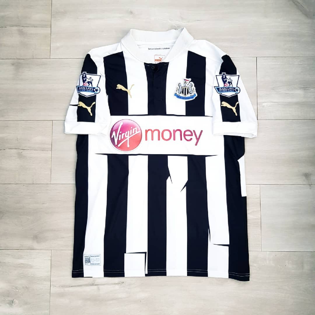 Newcastle United 2012-2013 Home Store Version Puma - YourFootballShirt - Photo 1