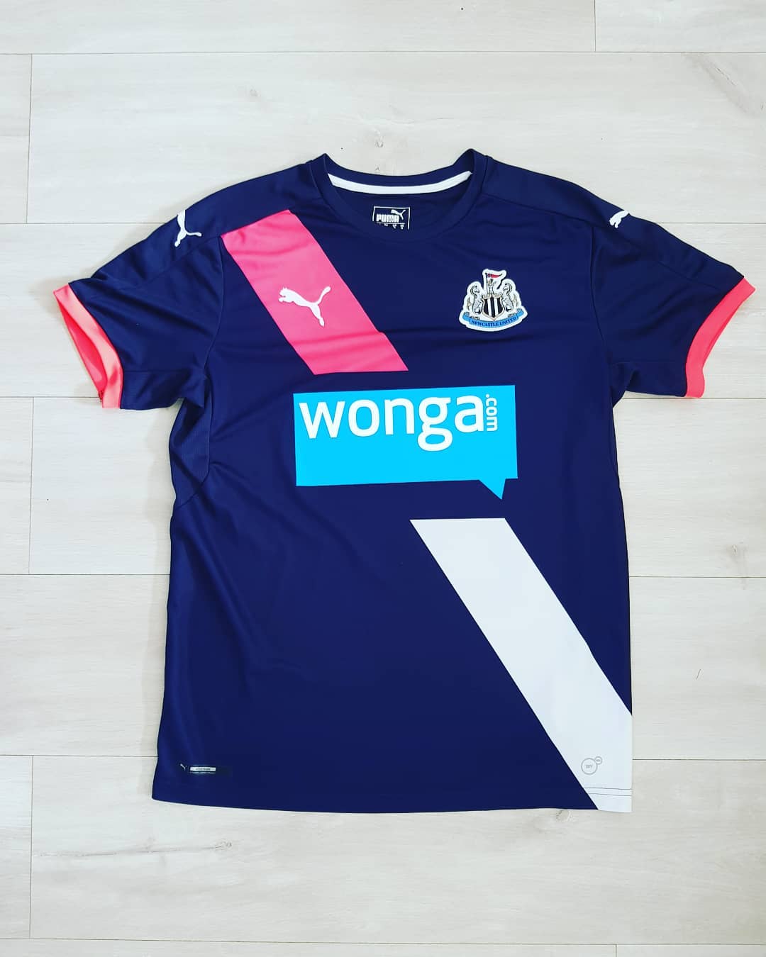 Newcastle United 2015-2016 Third Store Version Puma - YourFootballShirt