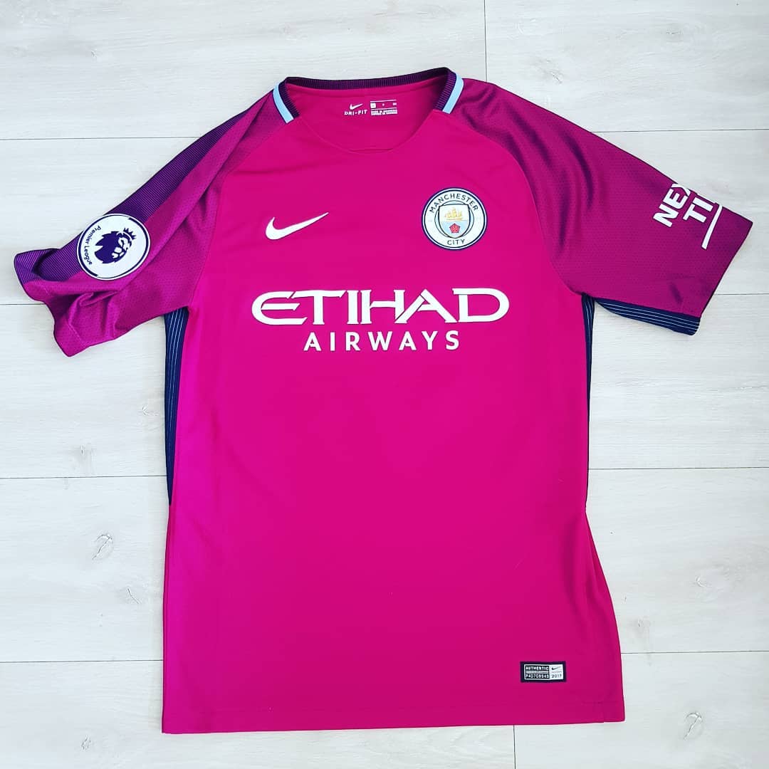 Manchester City 2017-2018 Away Store Version Nike - YourFootballShirt - Photo 1