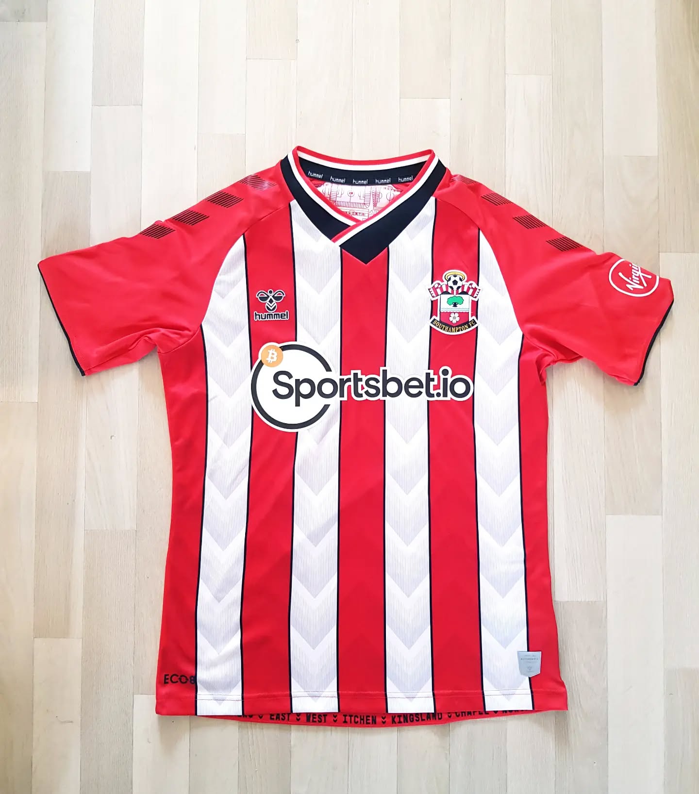 Southampton 2021-2022 Home Store Version Hummel - YourFootballShirt