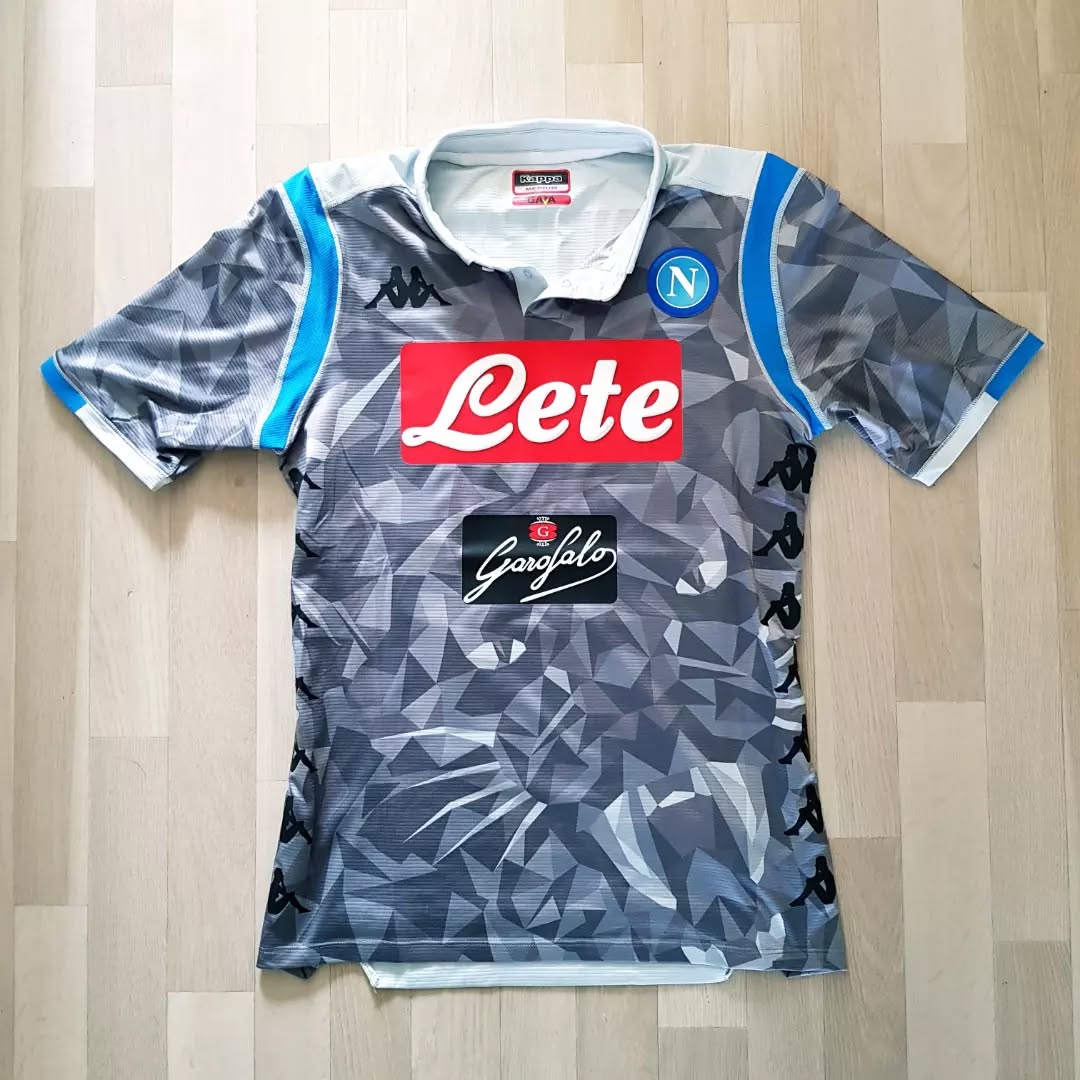 Napoli 2018-2019 Third Store Version Kappa - YourFootballShirt - Photo 1