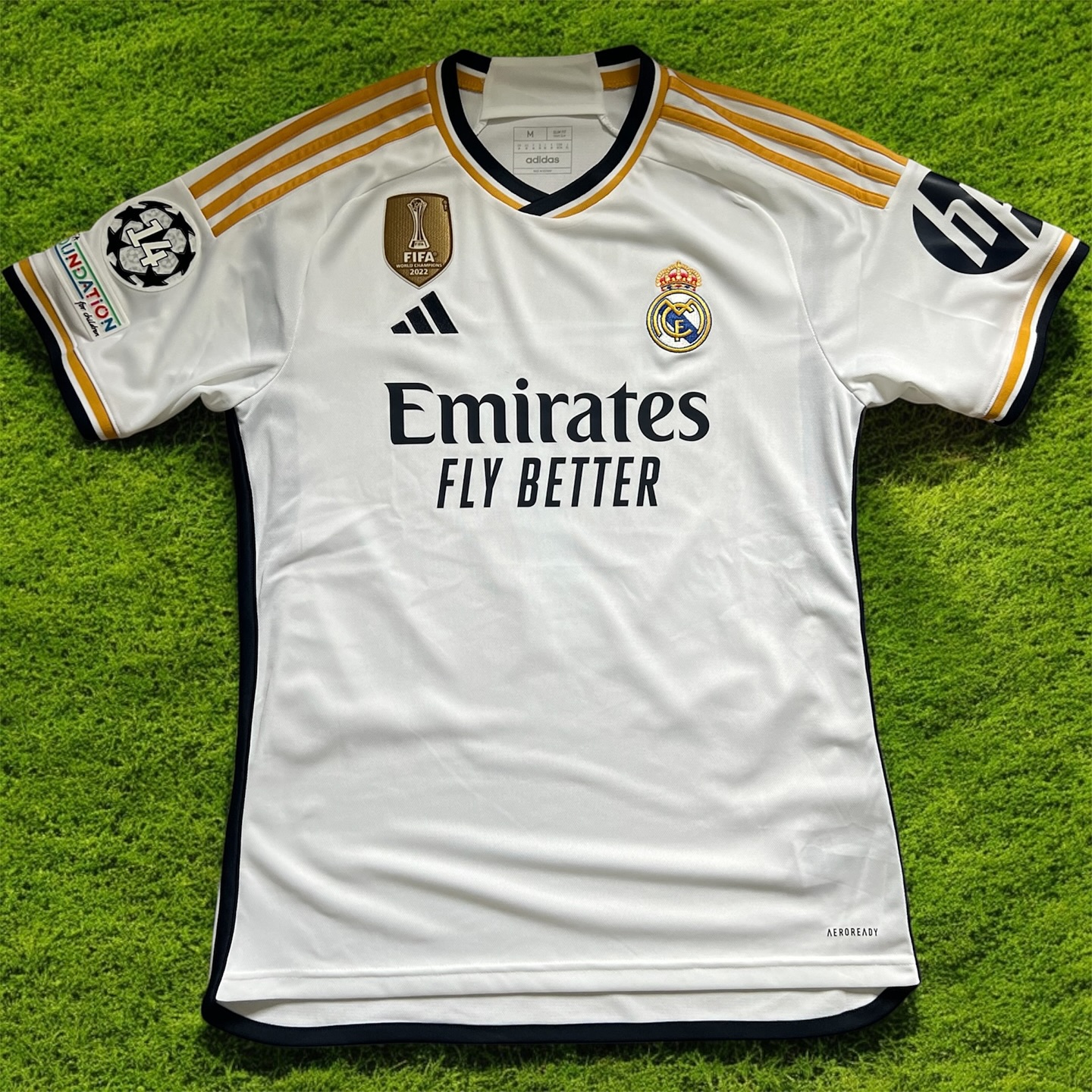 Real Madrid 2023-2024 Home Store Version Adidas - YourFootballShirt - Photo 1