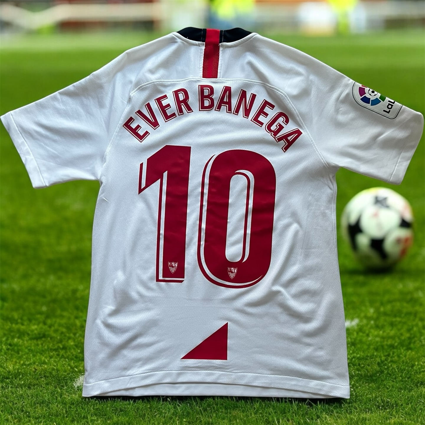 Sevilla FC 2019-2020 Home Store Version Nike Ever Banega - YourFootballShirt - Photo 1