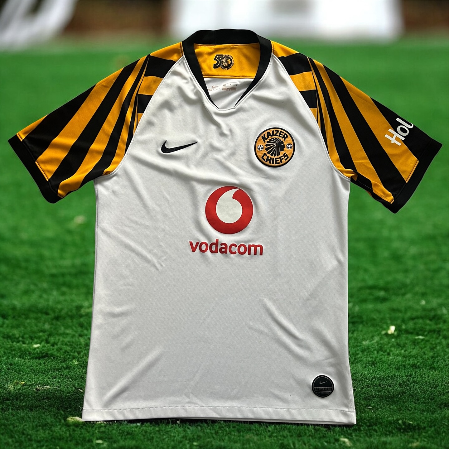 Kaizer Chiefs 2019-2020 Away Store Version Nike - YourFootballShirt - Photo 1