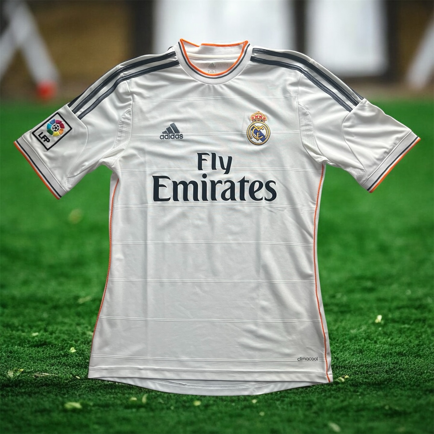 Real Madrid 2013-2014 Home Store Version Adidas - YourFootballShirt - Photo 1