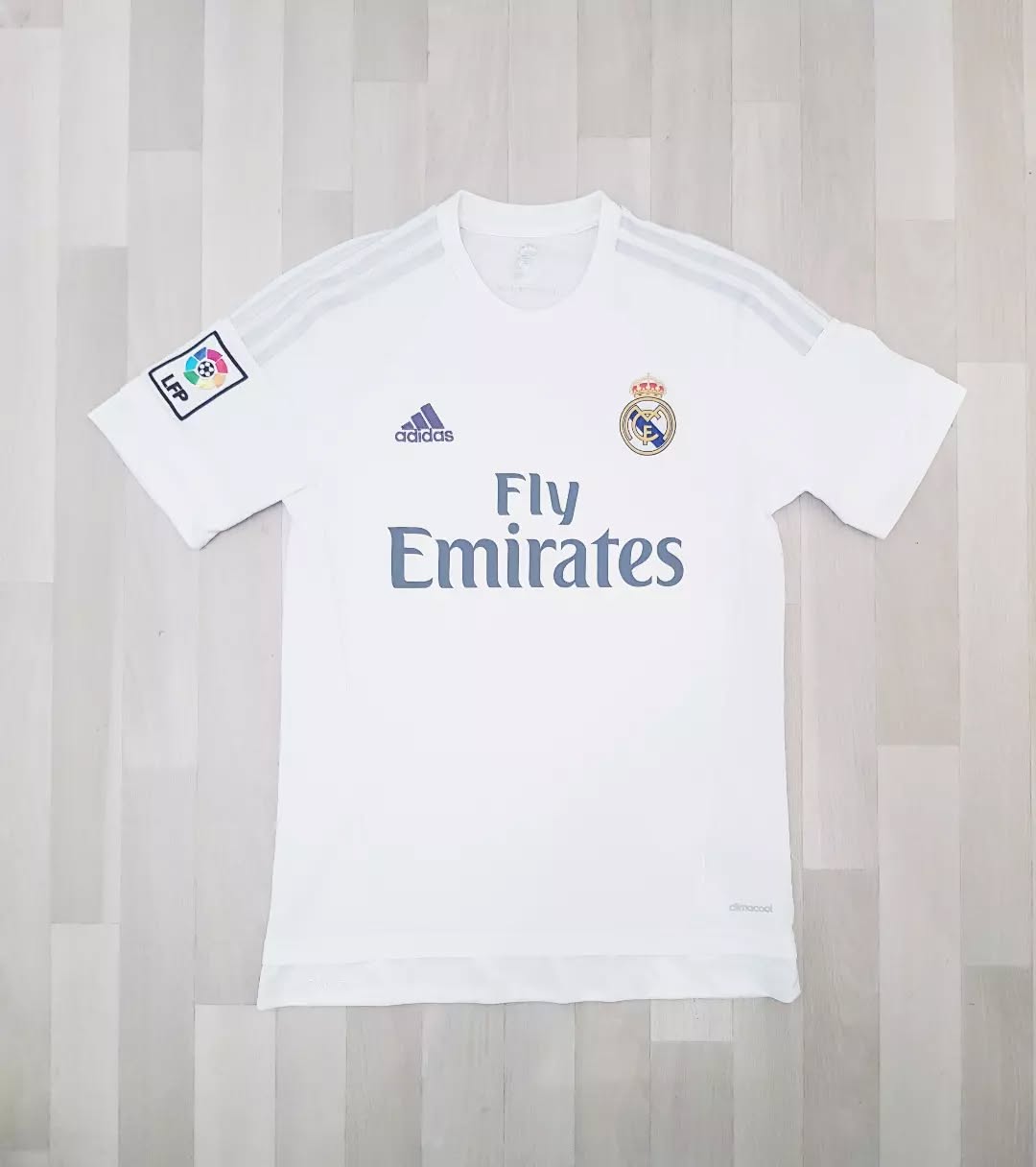 Real Madrid 2015-2016 Home Store Version Adidas - YourFootballShirt