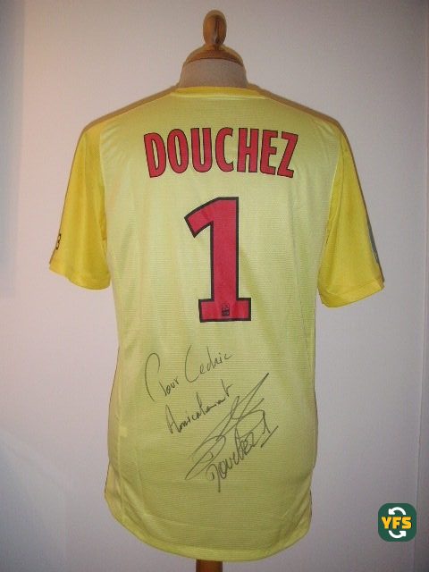 PSG 2013-2014 Goalkeeper Match Worn Nike - YourFootballShirt - Photo 1