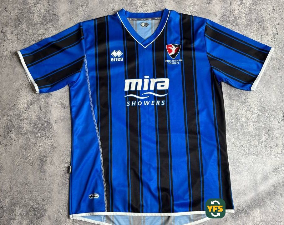 Cheltenham Town 2011-2012 Home Store Version Errea - YourFootballShirt - Photo 1