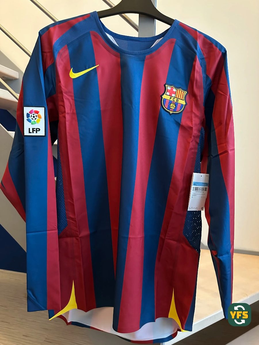 FC Barcelona 2005-2006 Home Store Version Nike - YourFootballShirt - Photo 1