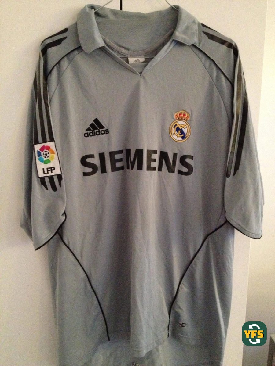 Real Madrid 2005-2006 Third Store Version Adidas - YourFootballShirt - Photo 1