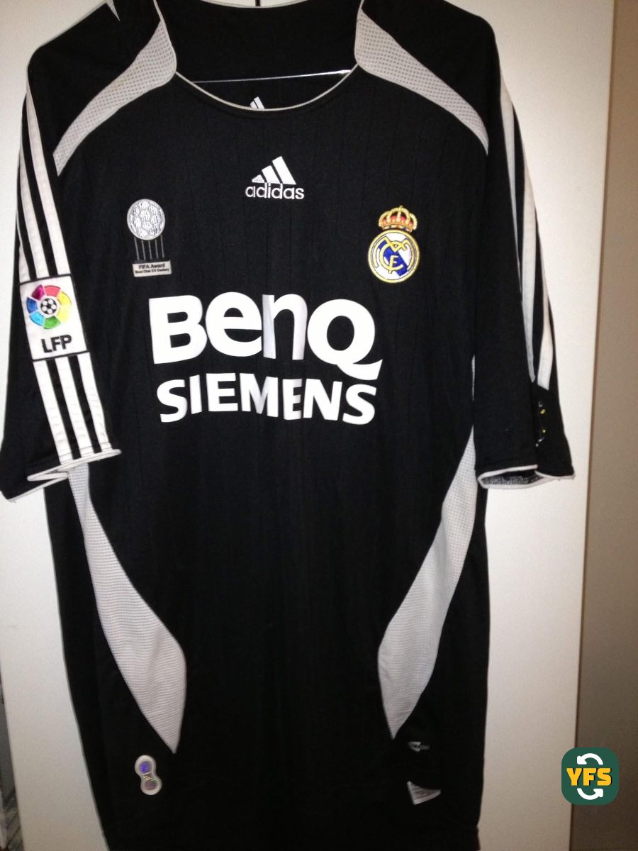 Real Madrid 2006-2007 Away Store Version Adidas - YourFootballShirt - Photo 1